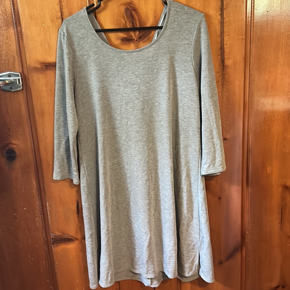 Dress - Picture 2 of 3